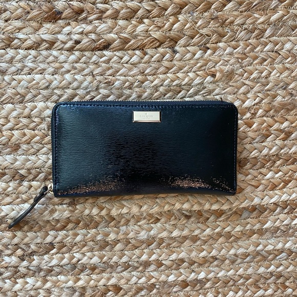 kate spade Handbags - Kate Spade Wallet